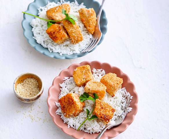 Bouchées de saumon au sésame et riz basmati