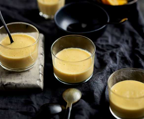 Zabaglione mit Orangenlikör