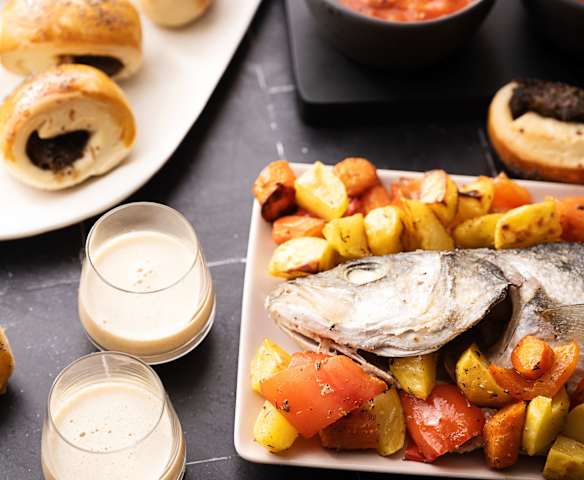 Menù: Panini ai funghi; zuppa di barbabietola, branzino al sale con verdure arrosto e zabaione alla vodka