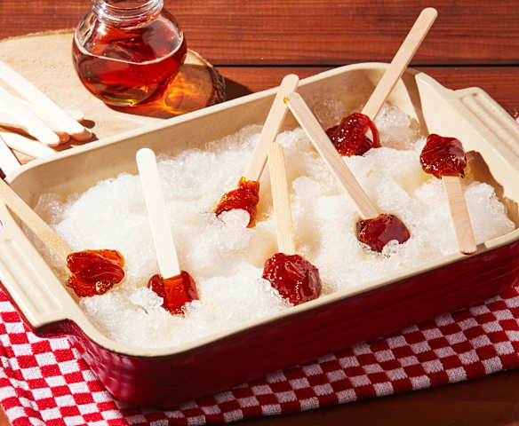Maple Taffy on Shaved Ice (Maple Taffy on "Snow")