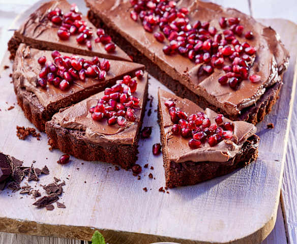 Schokoladentarte mit Granatapfel (Low Carb)