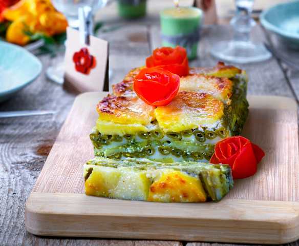 Millefoglie di patate, fagiolini con pesto di basilico e mandorle