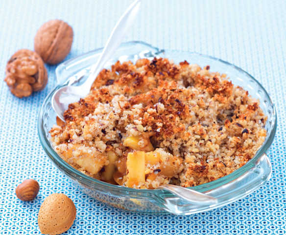 Crumble di frutta secca, mele e caramello