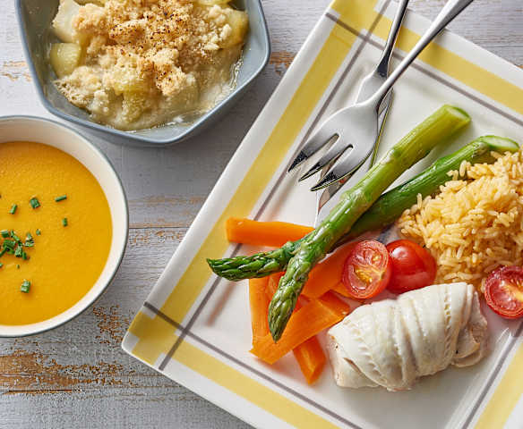 Velouté de butternut, poisson et riz aux légumes, crumble pomme-poire