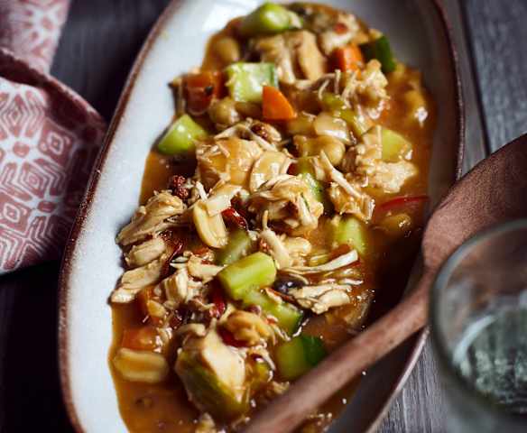 Hähnchen Kung-Pao (宫保鸡丁)