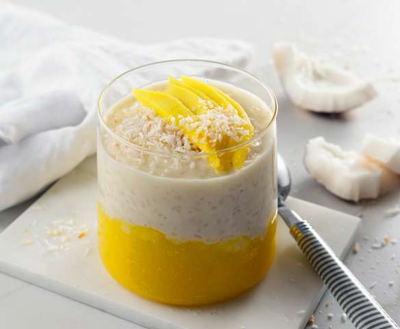 Arroz con leche de coco y mango