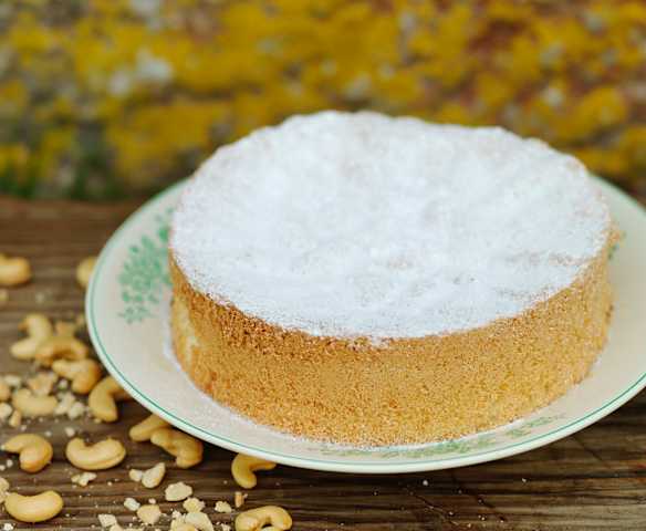 Bolo de castanha de caju