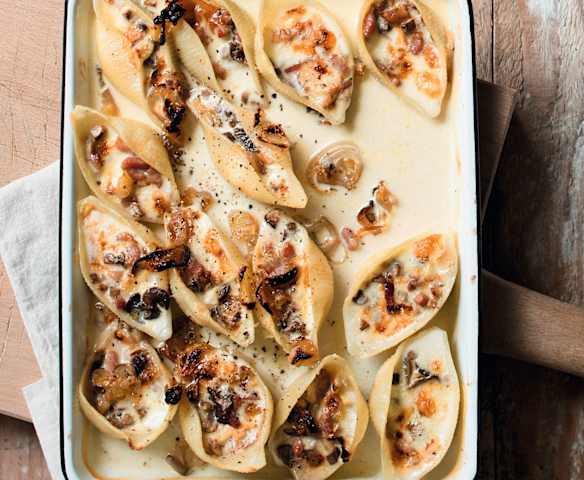 Conchiglioni farcis, mont-d'or et champignons
