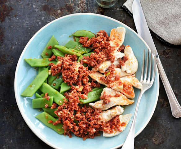 Emincé de dinde, haricots plats et chorizo