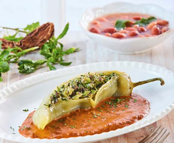 Chiles güeros rellenos