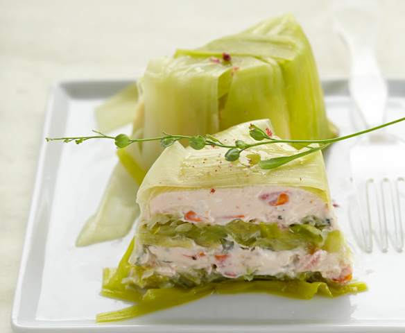 Mousse de chèvre en habit de poireau