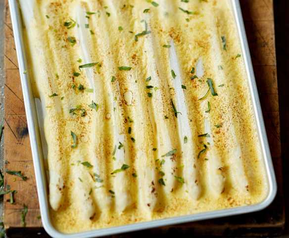 Asperges et sabayon à l'estragon