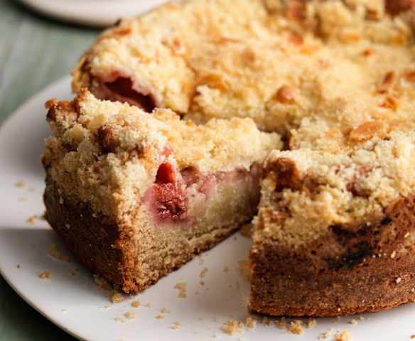 Raspberry Peach Crumb Cake
