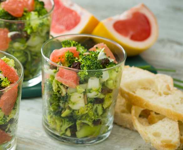 Ensalada de brócoli con pomelo