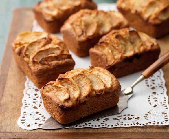 Mini Apple Loaf Cakes