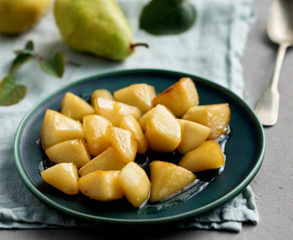 Faire sauter 400 g de poires Faire sauter 400 g de poires