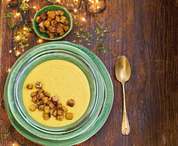 Creme de lentilhas picante com seitan