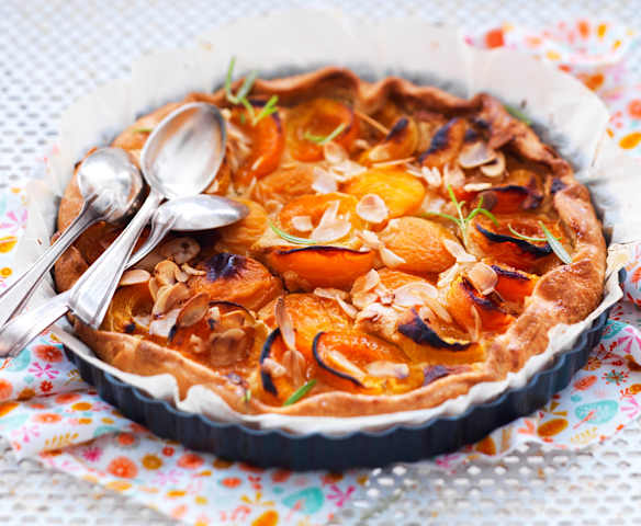 Tarte rustique abricot-romarin ou lavande