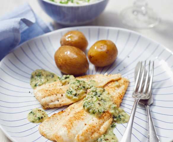 Maischolle mit Speckbutter und Drillingen