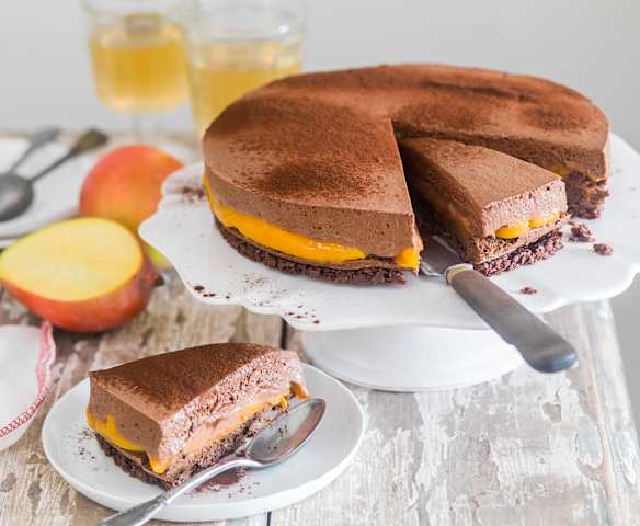 Gâteau crousti-fondant mangue-chocolat