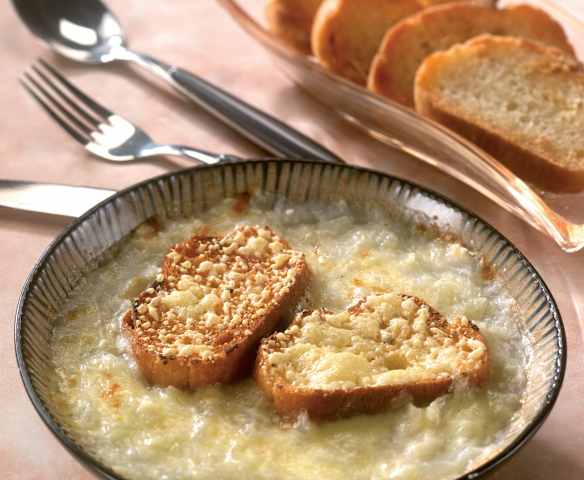 Zuppa di cipolle al Parmigiano Reggiano