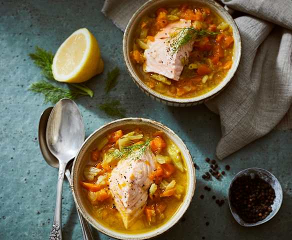 Möhren-Fenchel-Eintopf mit Lachs