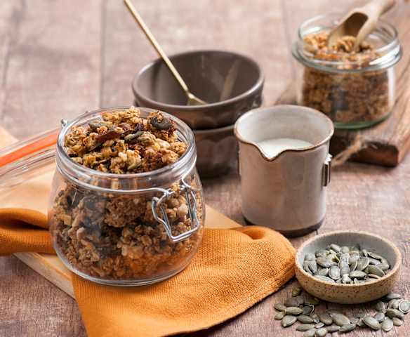 Kořeněná dýňová granola (bez cukru)