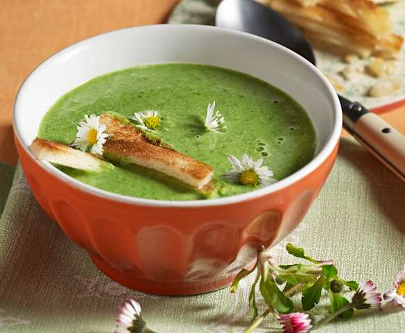 Erdäpfel-Bärlauchsuppe