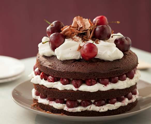 Tarta Selva Negra (schwarzwälder Kirschtorte) Tarta Selva Negra (schwarzwälder Kirschtorte)