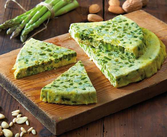 Frittata di asparagi e frutta secca