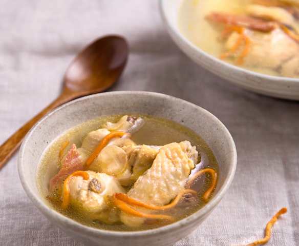 虫草花瘦肉老母鸡汤