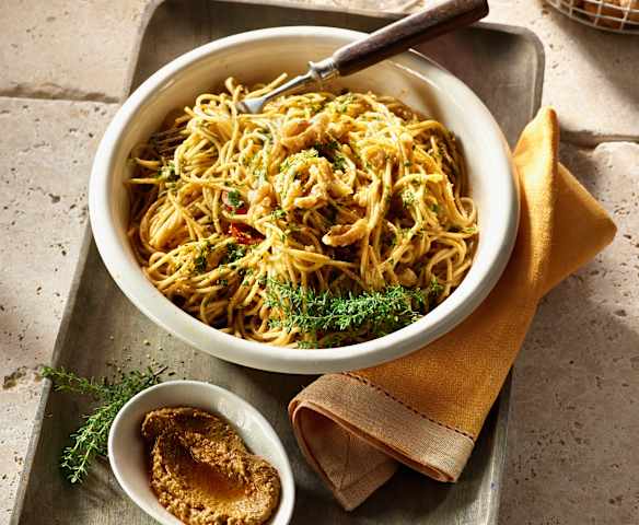 Pesto mit Walnuss und Ricotta