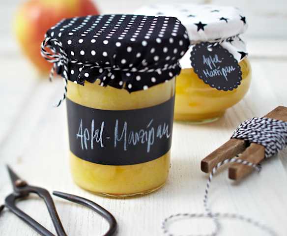 Apfel-Marzipan-Konfitüre