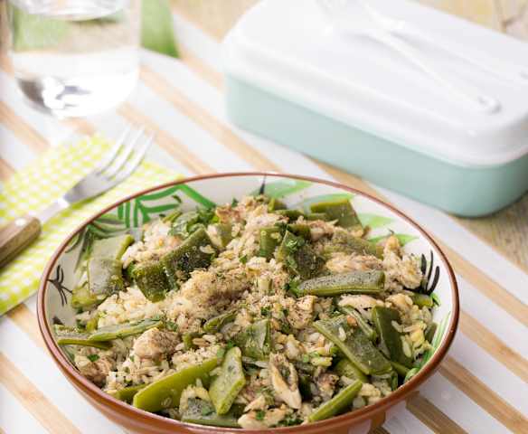 Cereali misti con taccole e sgombri