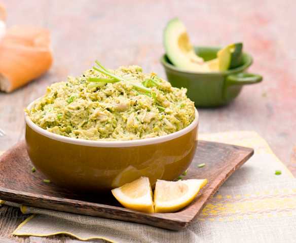 Sałatka z indykiem i awokado