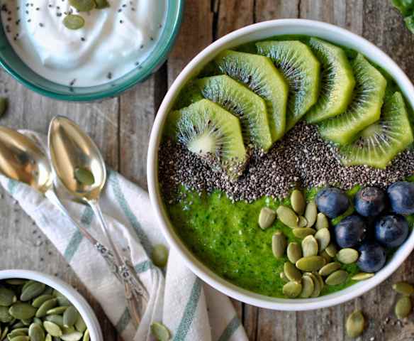 Bol de smoothie verde (Carmen Tía Alia)