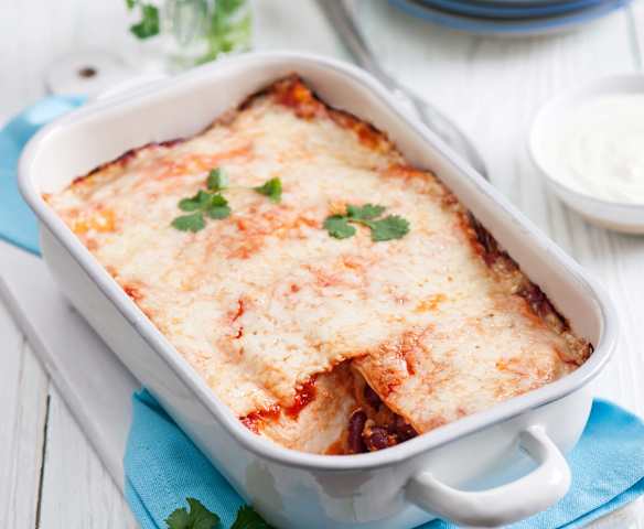 Enchilady z ryżem, kurczakiem i warzywami