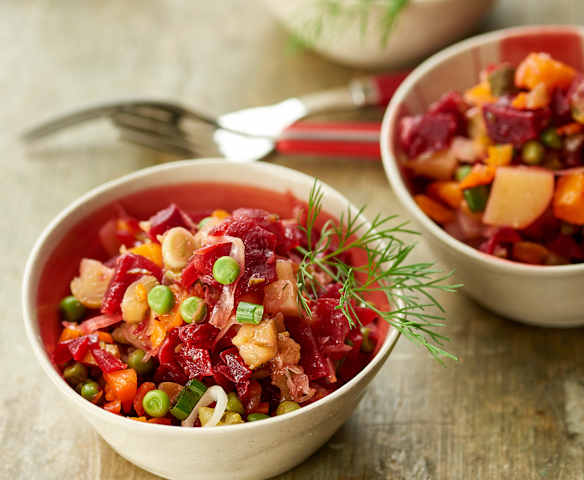 Salată rusească de sfeclă roșie Salată rusească de sfeclă roșie