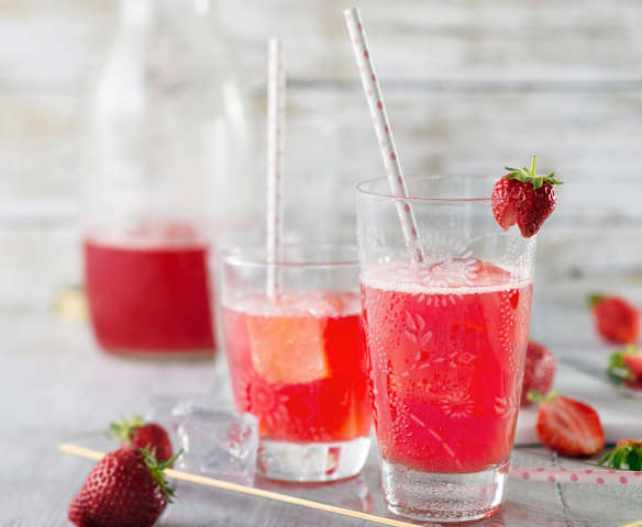 Erdbeer-Rhabarber-Sirup