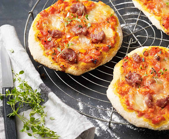 Pizza mit Kamut und Mettwurst