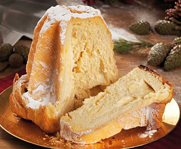 Pandoro veronés hojaldrado