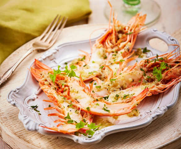 Camarones a la mantequilla de ajo Camarones a la mantequilla de ajo