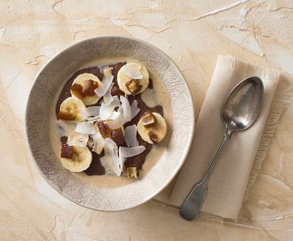 Coconut and cinnamon teff porridge