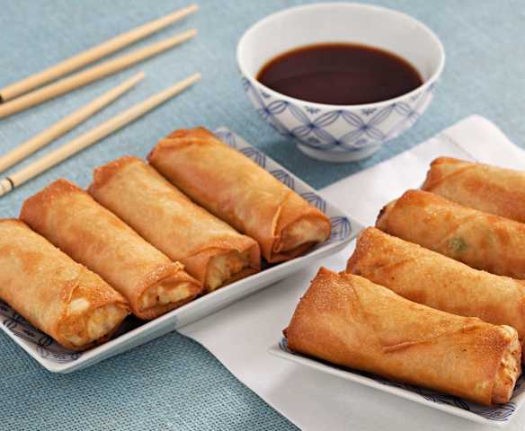 Nems aux crevettes et à la sauce aigre-douce