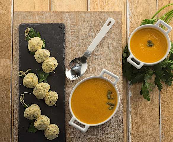 Crema di verdure e polpette di tacchino (TM6) Crema di verdure e polpette di tacchino (TM6)