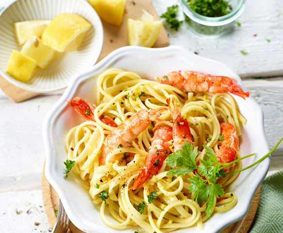 Zitronenlinguine mit Scampi