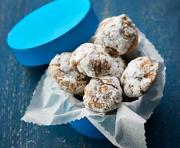 Apricot amaretti