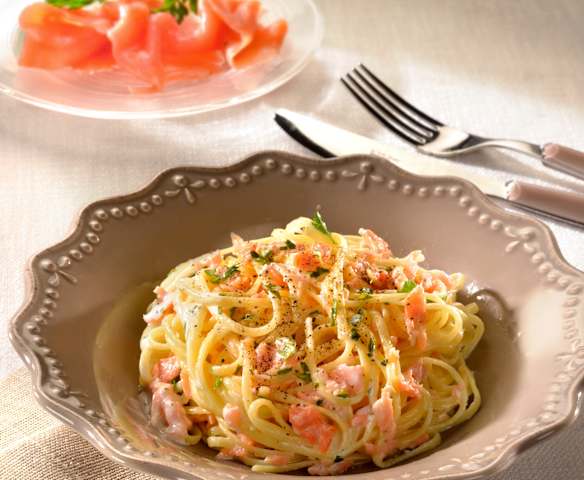 Tallarines al salmón con vodka