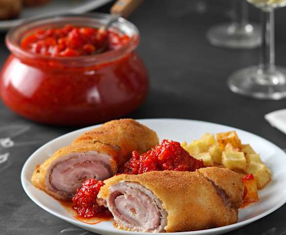 Flamenquines cordobeses con compota de tomate