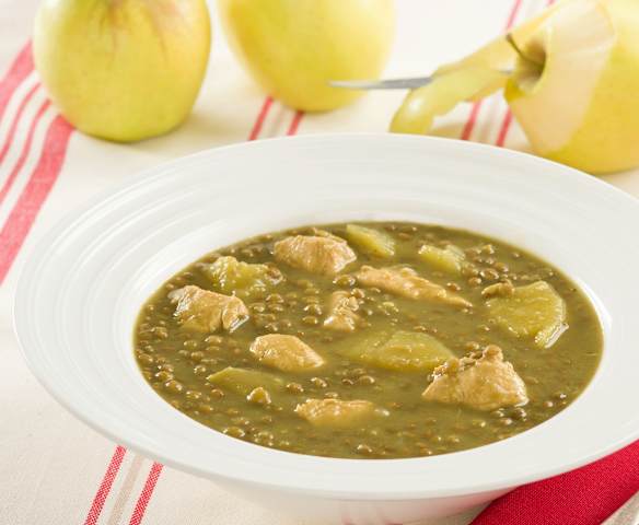 Lentejas al curry con pollo y manzana